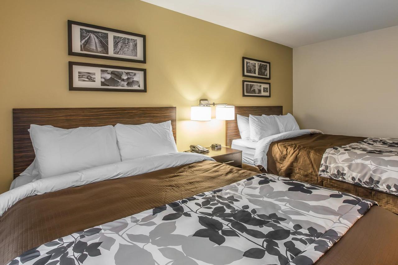 Queen Room with Two Queen Beds - Non-Smoking at Sleep Inn & Suites Jasper I-22