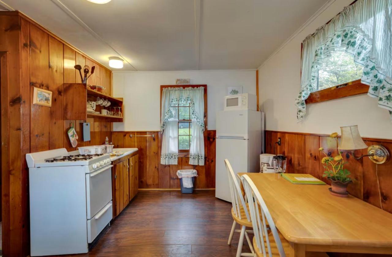 | The Elms Waterfront Cottages
