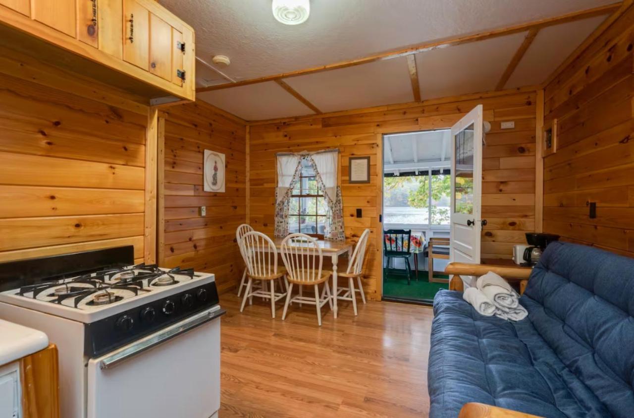 | The Elms Waterfront Cottages