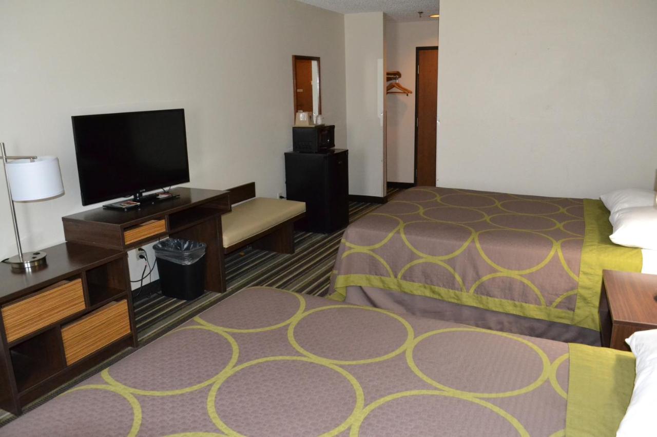  | Super 8 by Wyndham Roswell