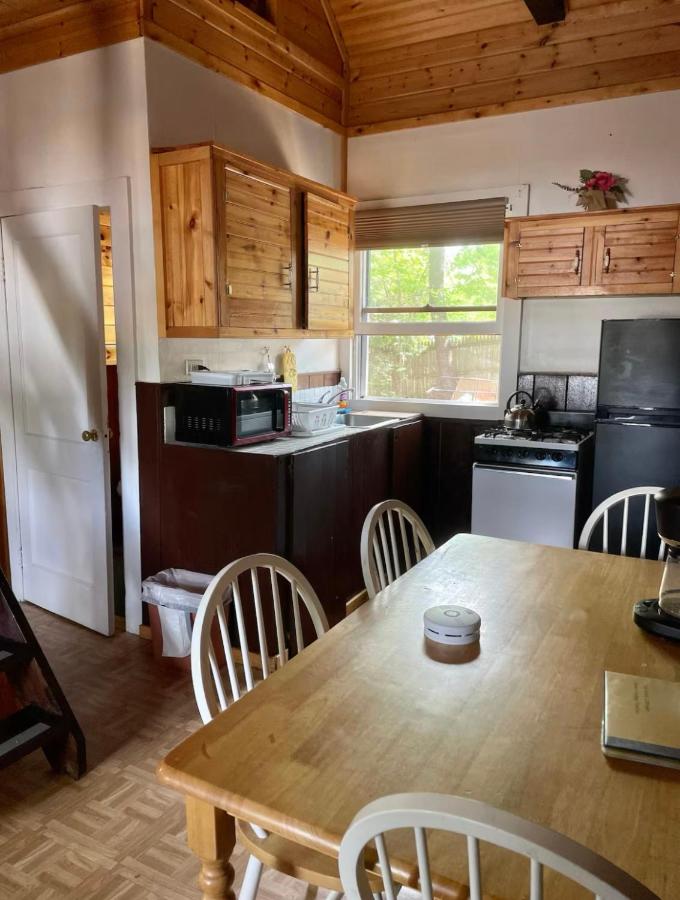 | The Elms Waterfront Cottages