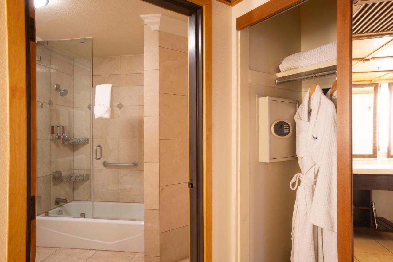 Suite at Pacific Terrace Hotel