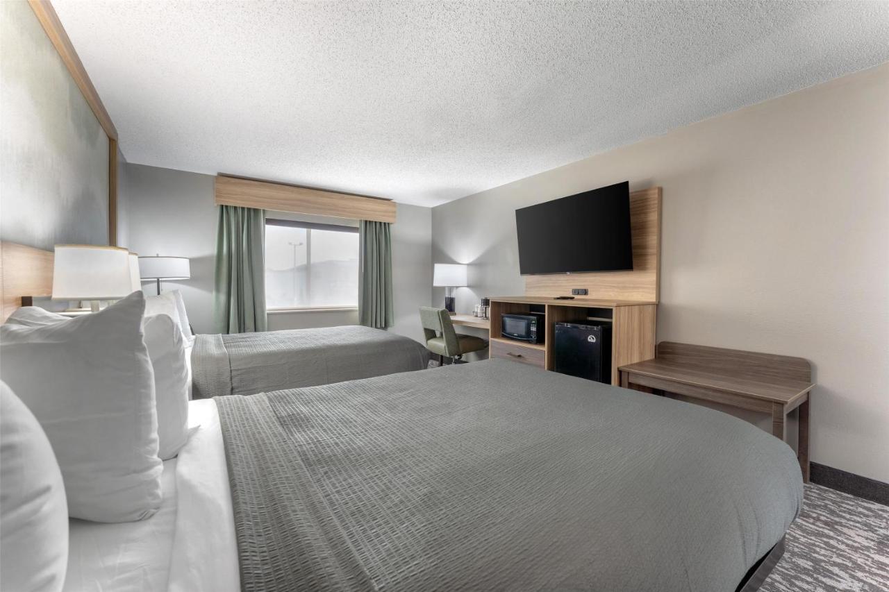 | Best Western PLUS Executive Inn
