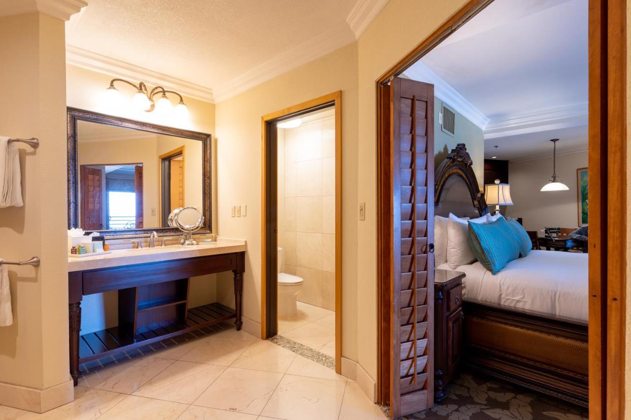 Room #50366836 at Pacific Terrace Hotel