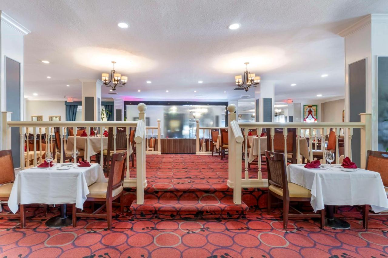 | Best Western Plus Grosvenor Airport Hotel