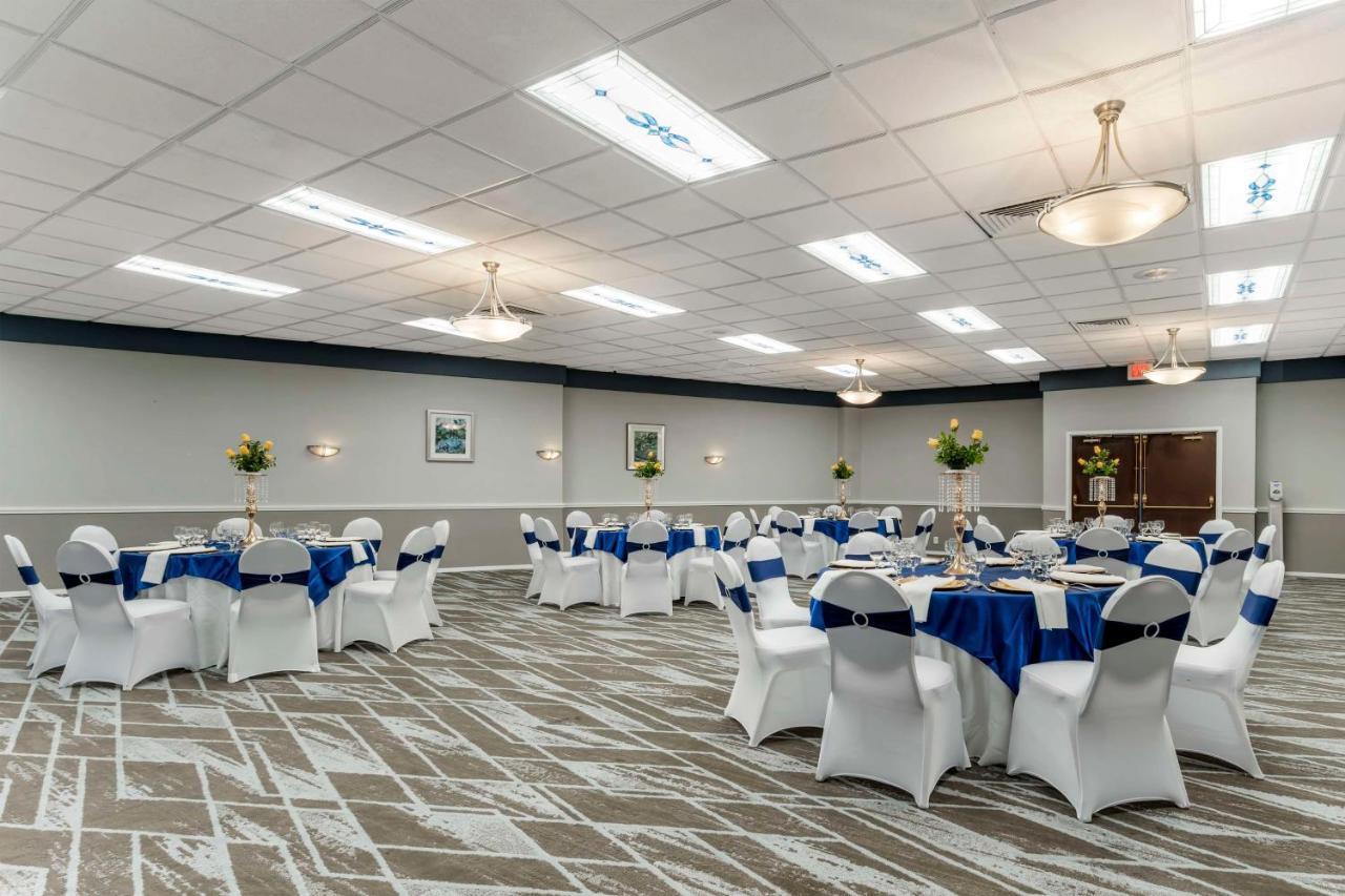 | Best Western Plus Grosvenor Airport Hotel
