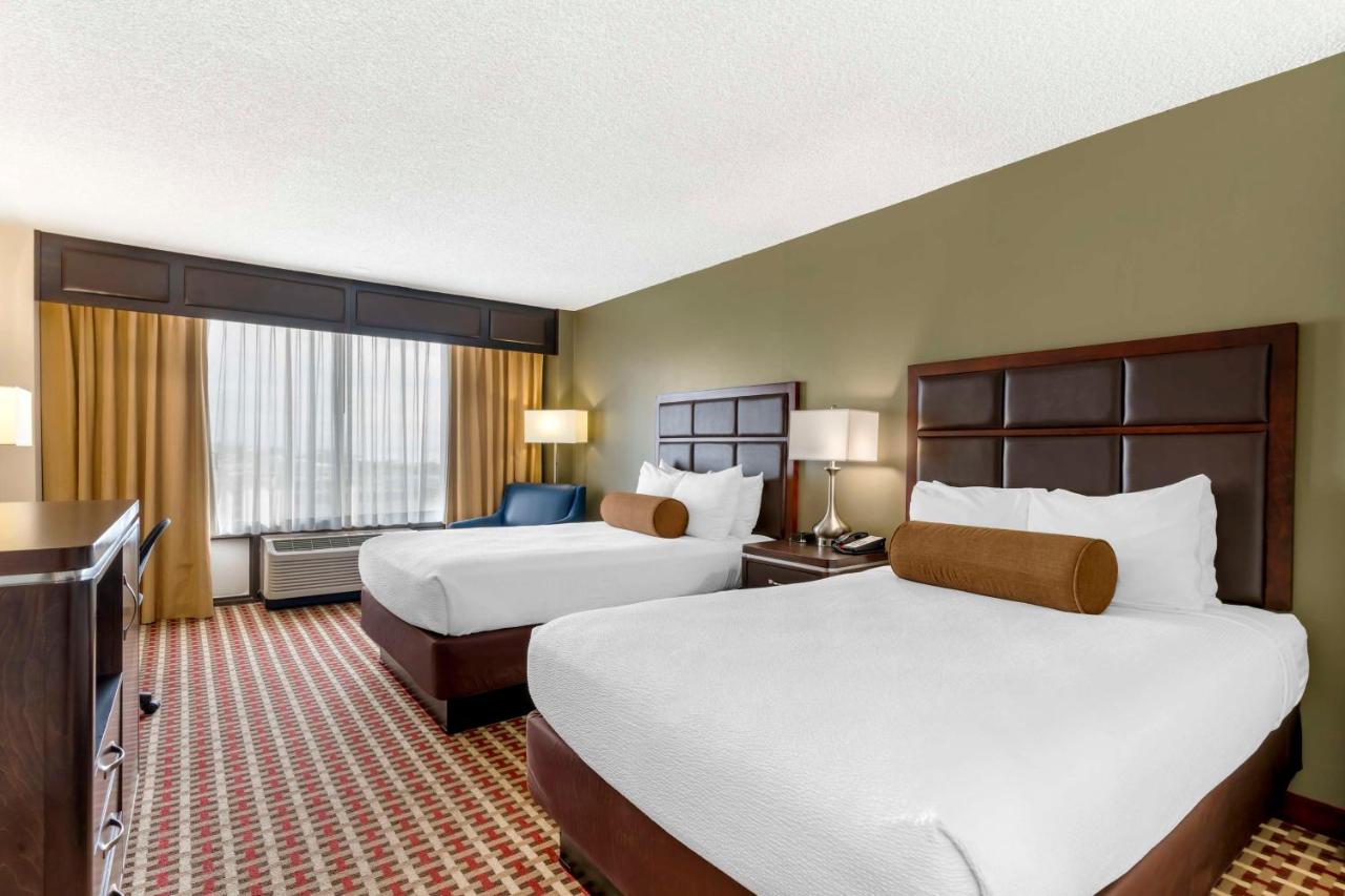 | Best Western Plus Grosvenor Airport Hotel