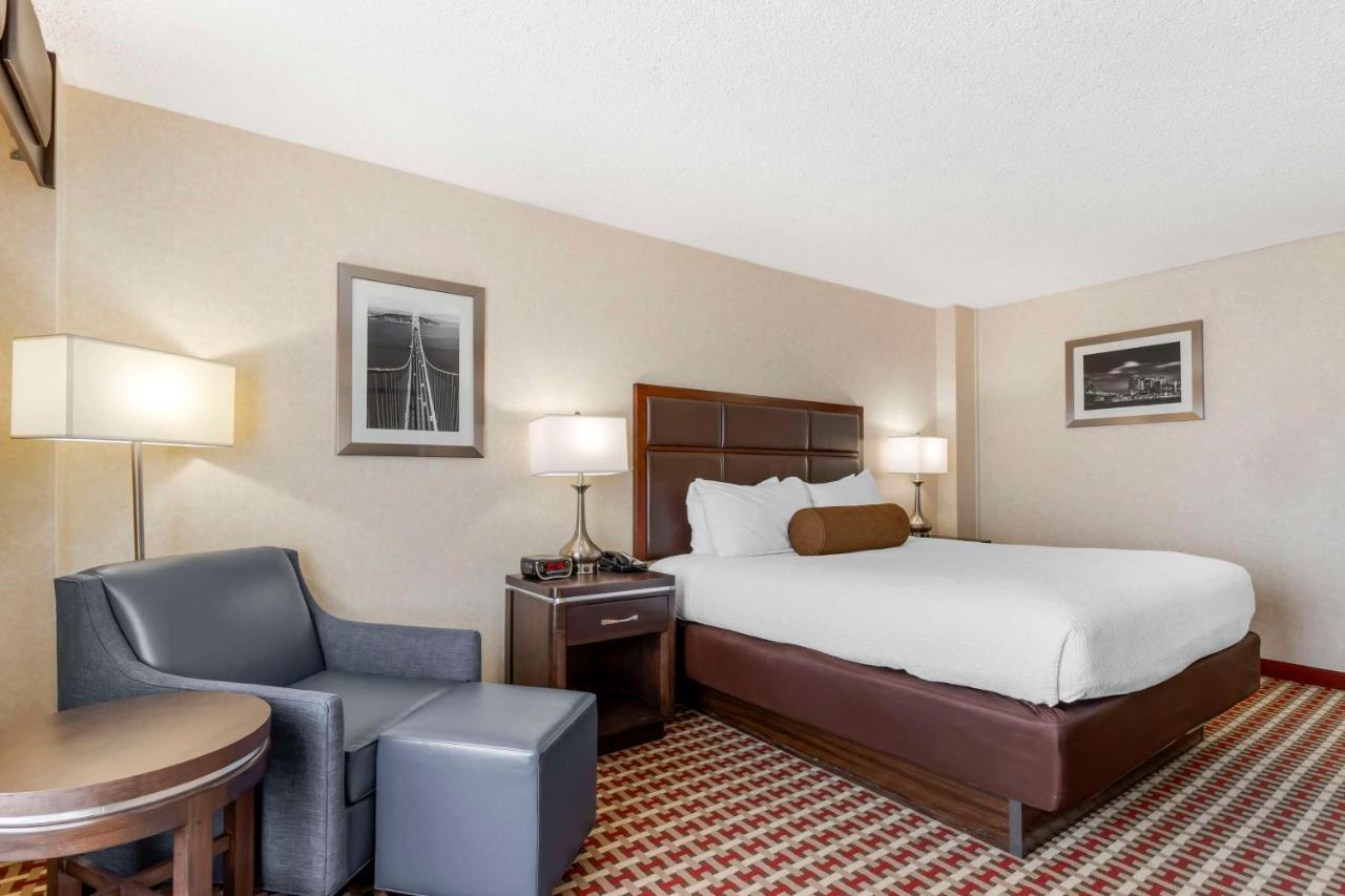 Executive King Room - Non-Smoking at Best Western Plus Grosvenor Airport Hotel