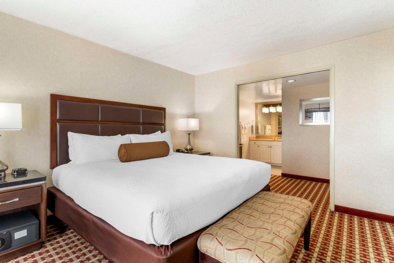 | Best Western Plus Grosvenor Airport Hotel