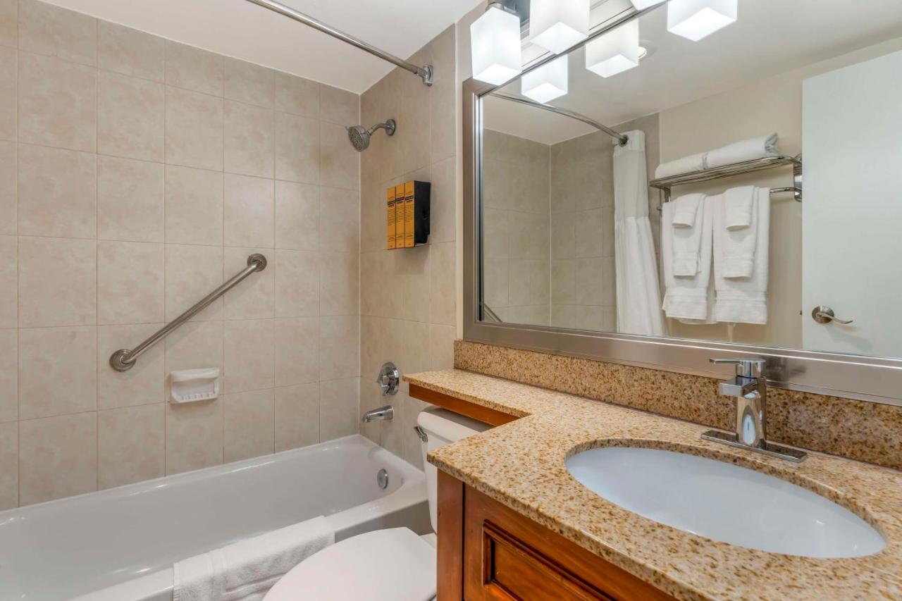 Double Room with Two Double Beds - Non-Smoking at Best Western Plus Grosvenor Airport Hotel