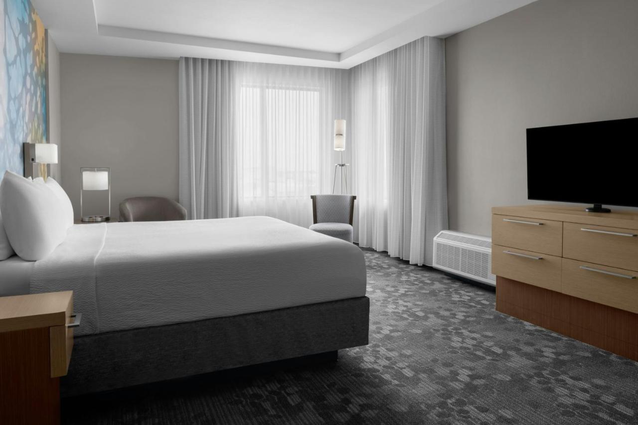  | Courtyard Houston Katy Mills
