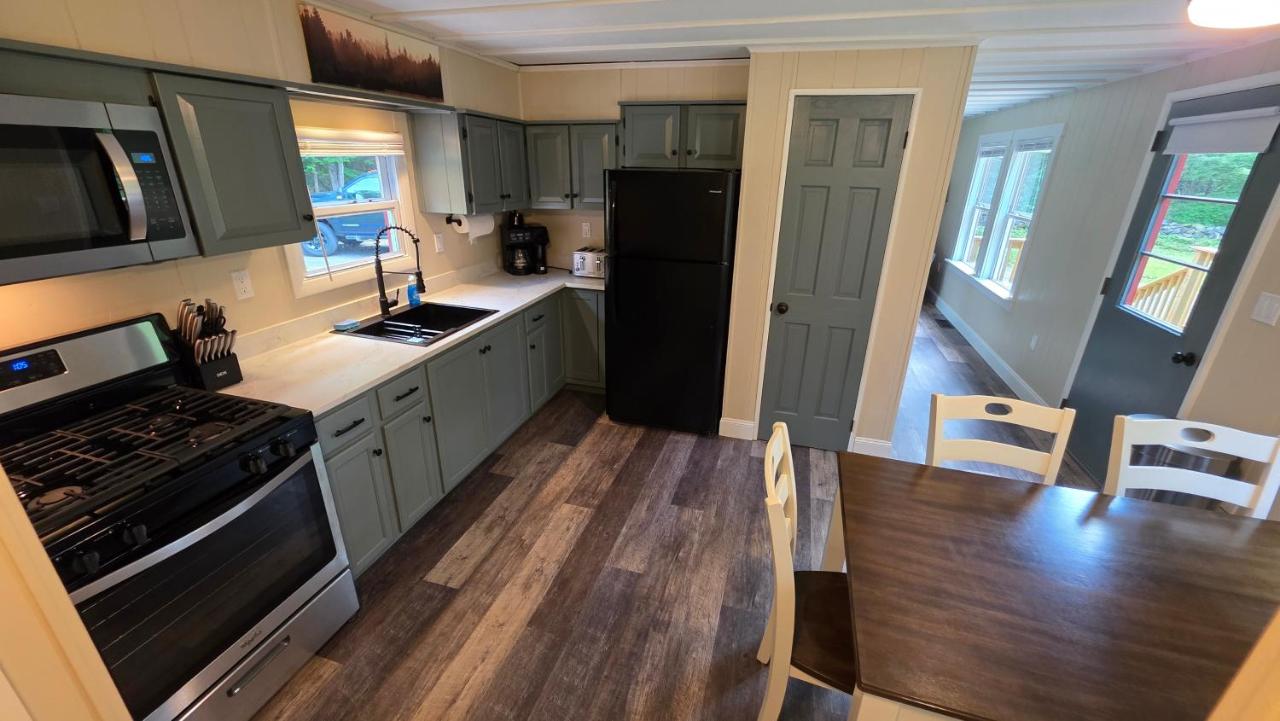 | Abbot Trailside Lodging