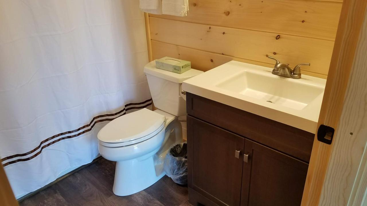 | Abbot Trailside Lodging