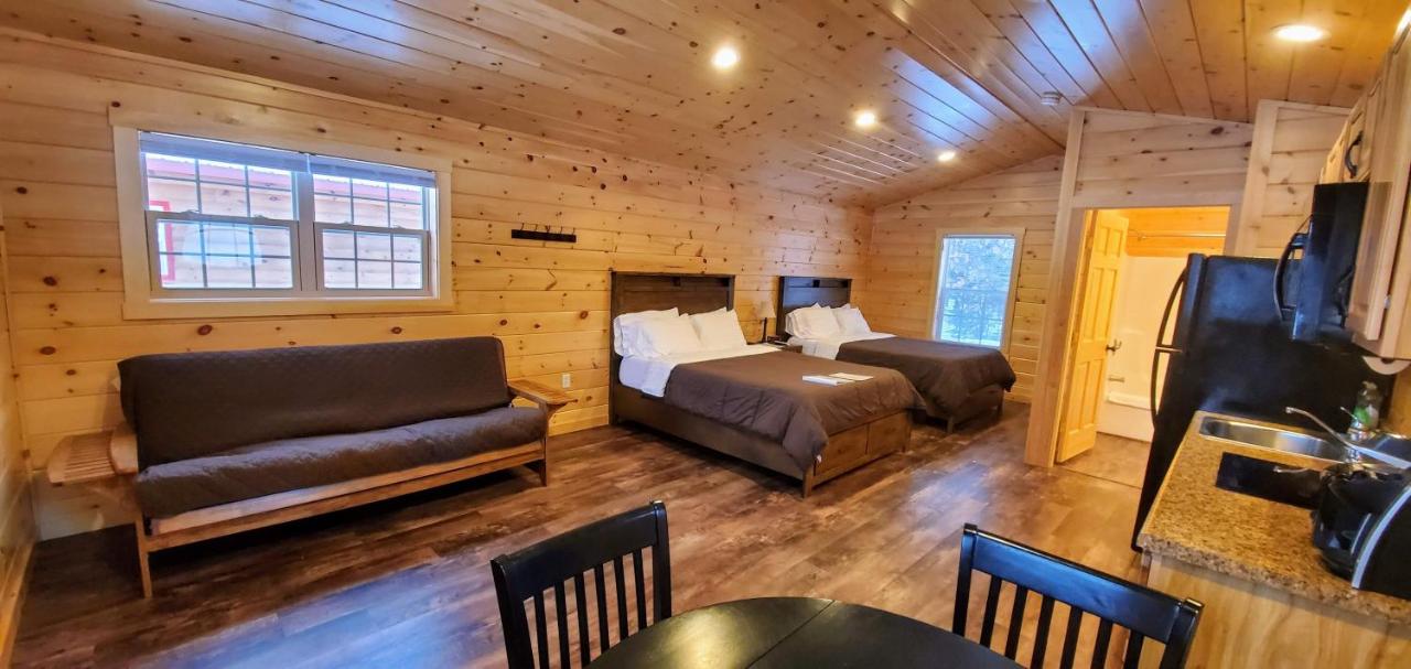 | Abbot Trailside Lodging