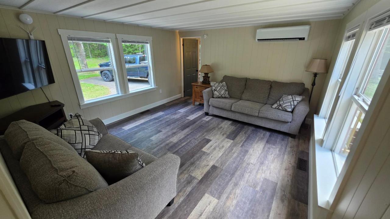 | Abbot Trailside Lodging
