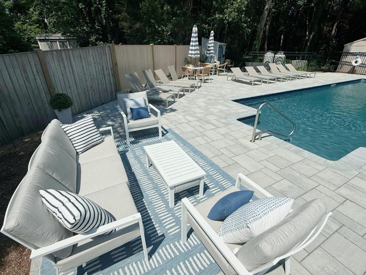  | The Seagrove Suites & Guest Rooms