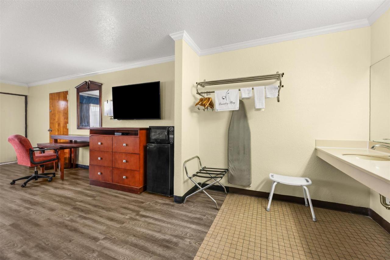  | America's Best Value Inn and Suites