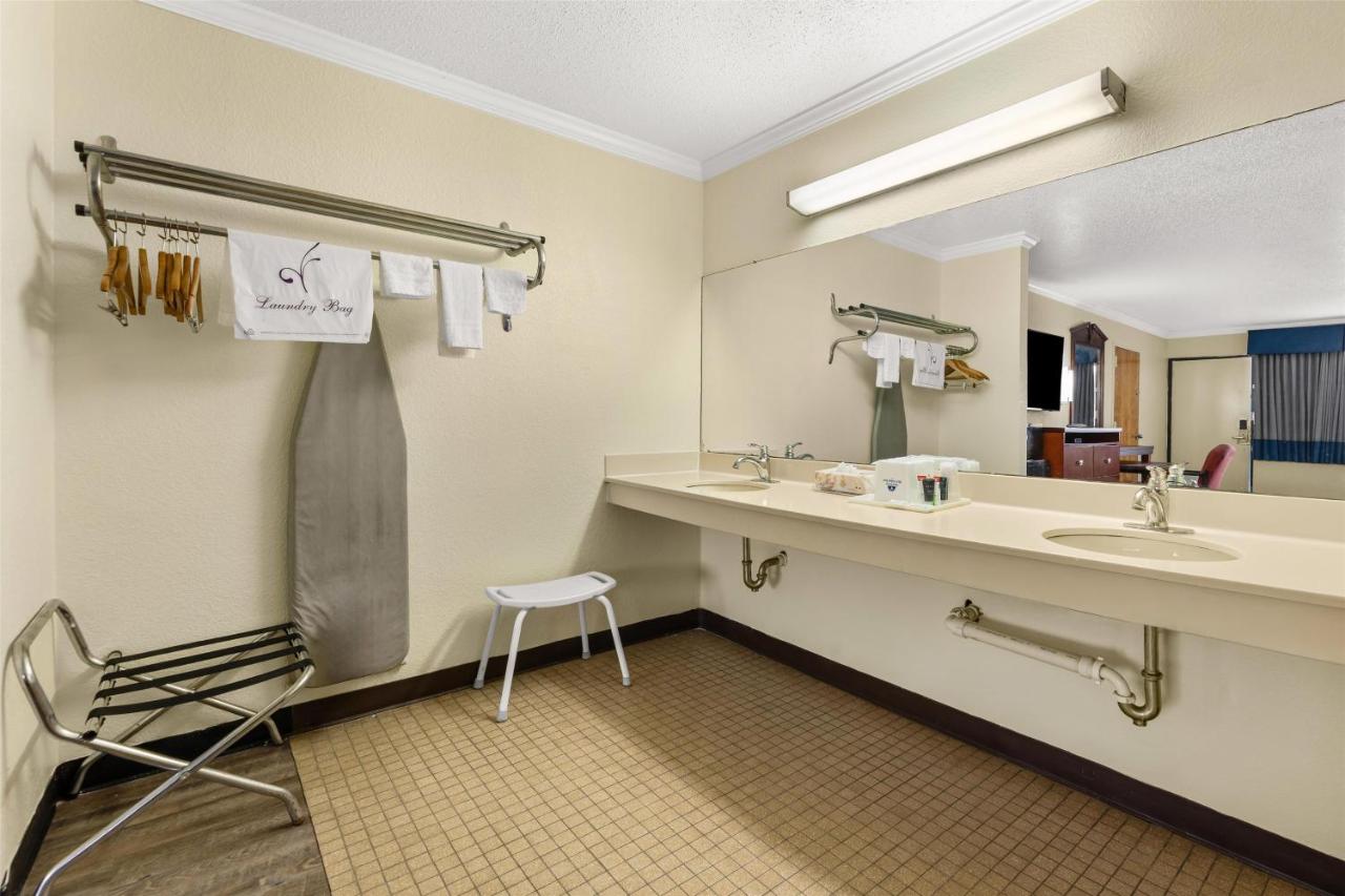  | America's Best Value Inn and Suites