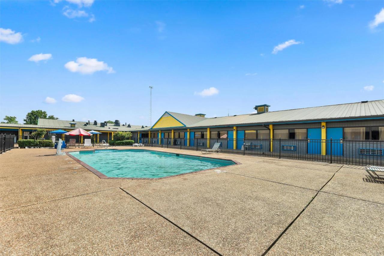  | America's Best Value Inn and Suites
