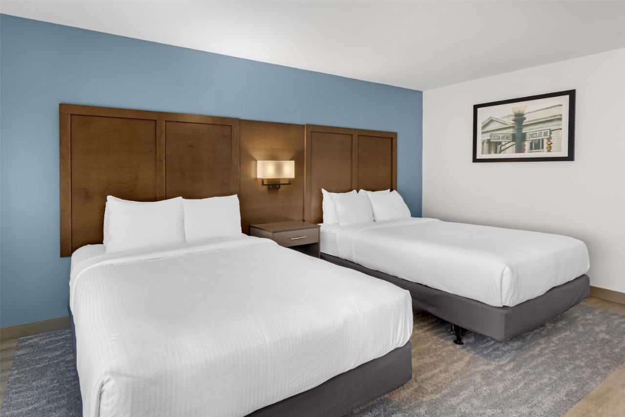 Queen Room with Two Queen Beds - Disability Access at Best Western Plus Hershey