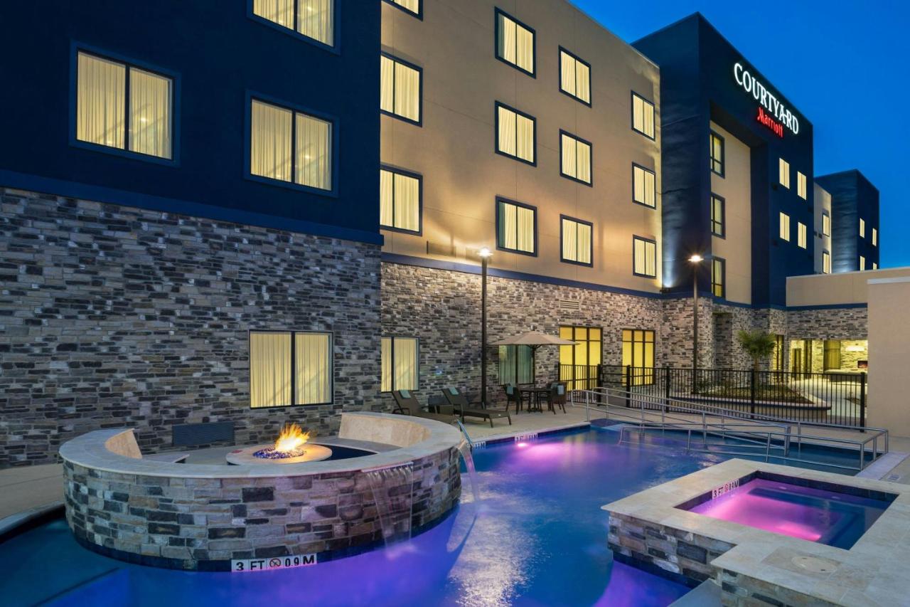  | Courtyard Houston Katy Mills