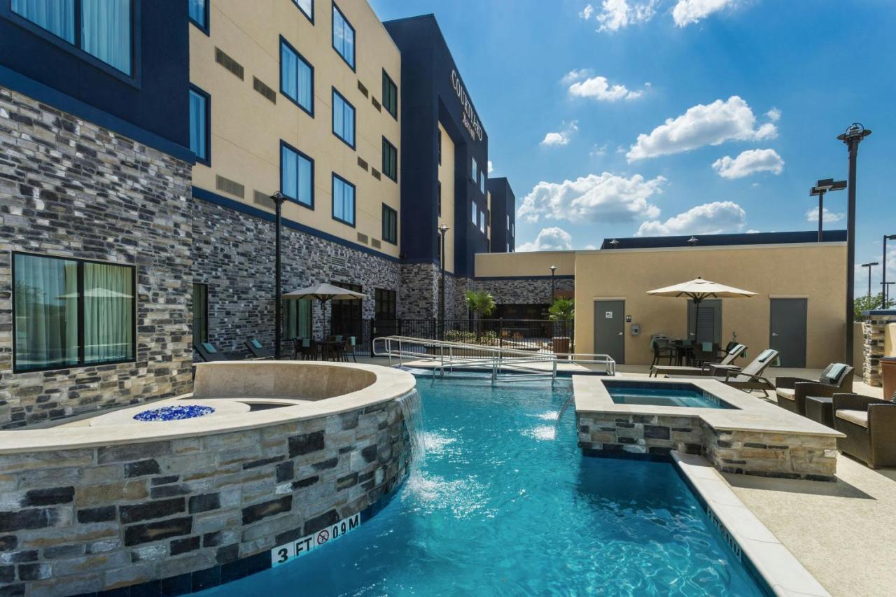  | Courtyard Houston Katy Mills