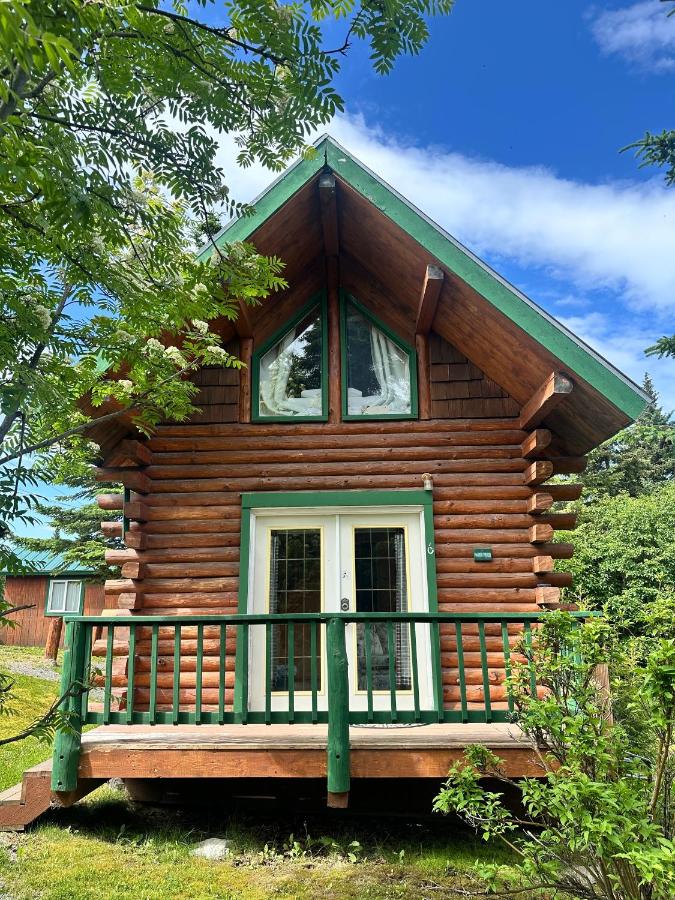 | Homer Floatplane Lodge