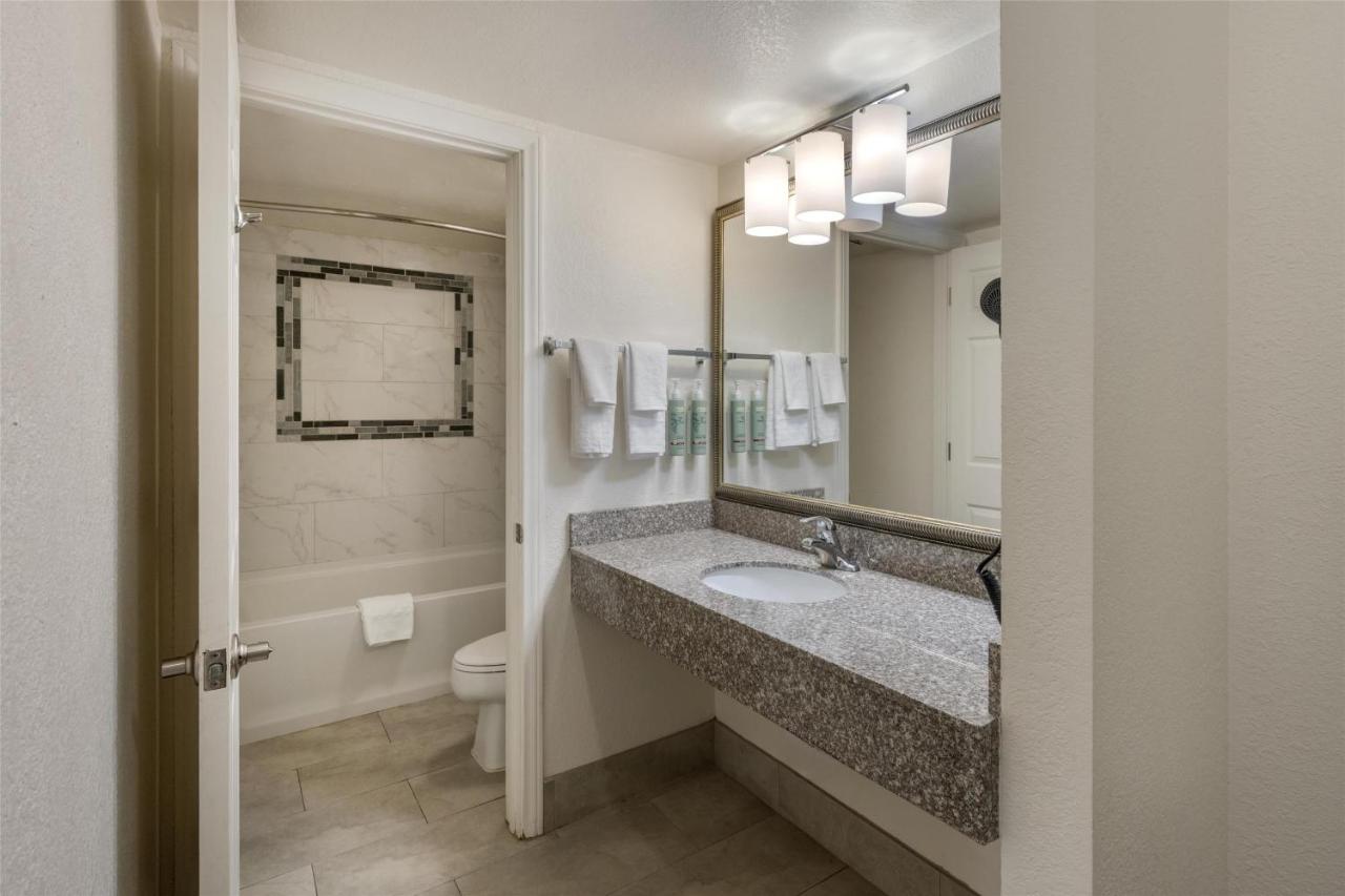 Queen Room with Two Queen Beds and Kitchenette - Non-Smoking at Best Western Pahrump Oasis