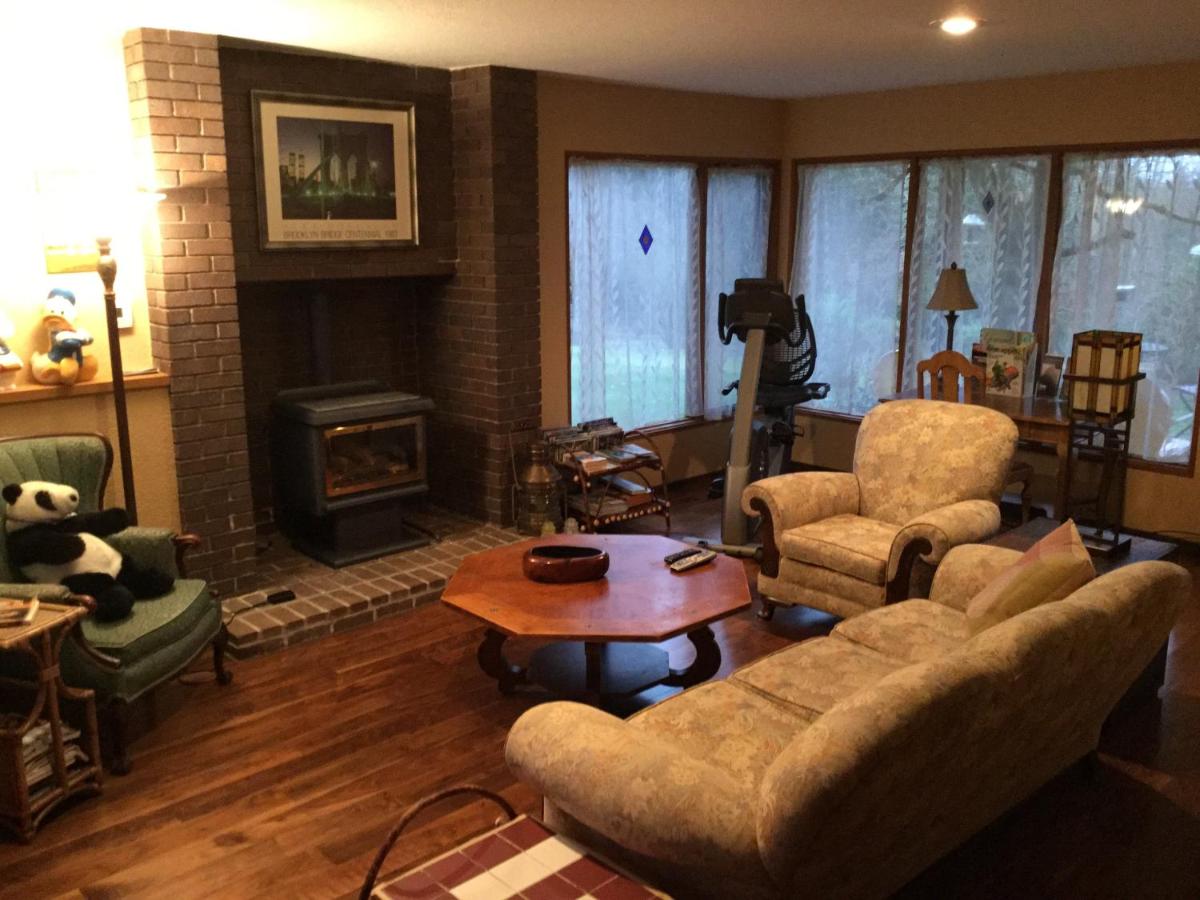 | A Cascade View Bed And Breakfast