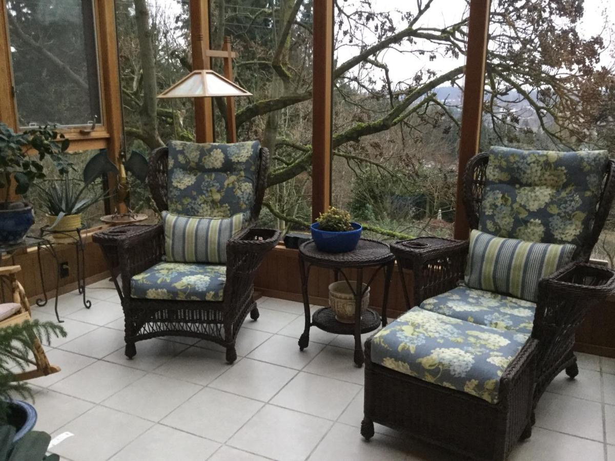 | A Cascade View Bed And Breakfast