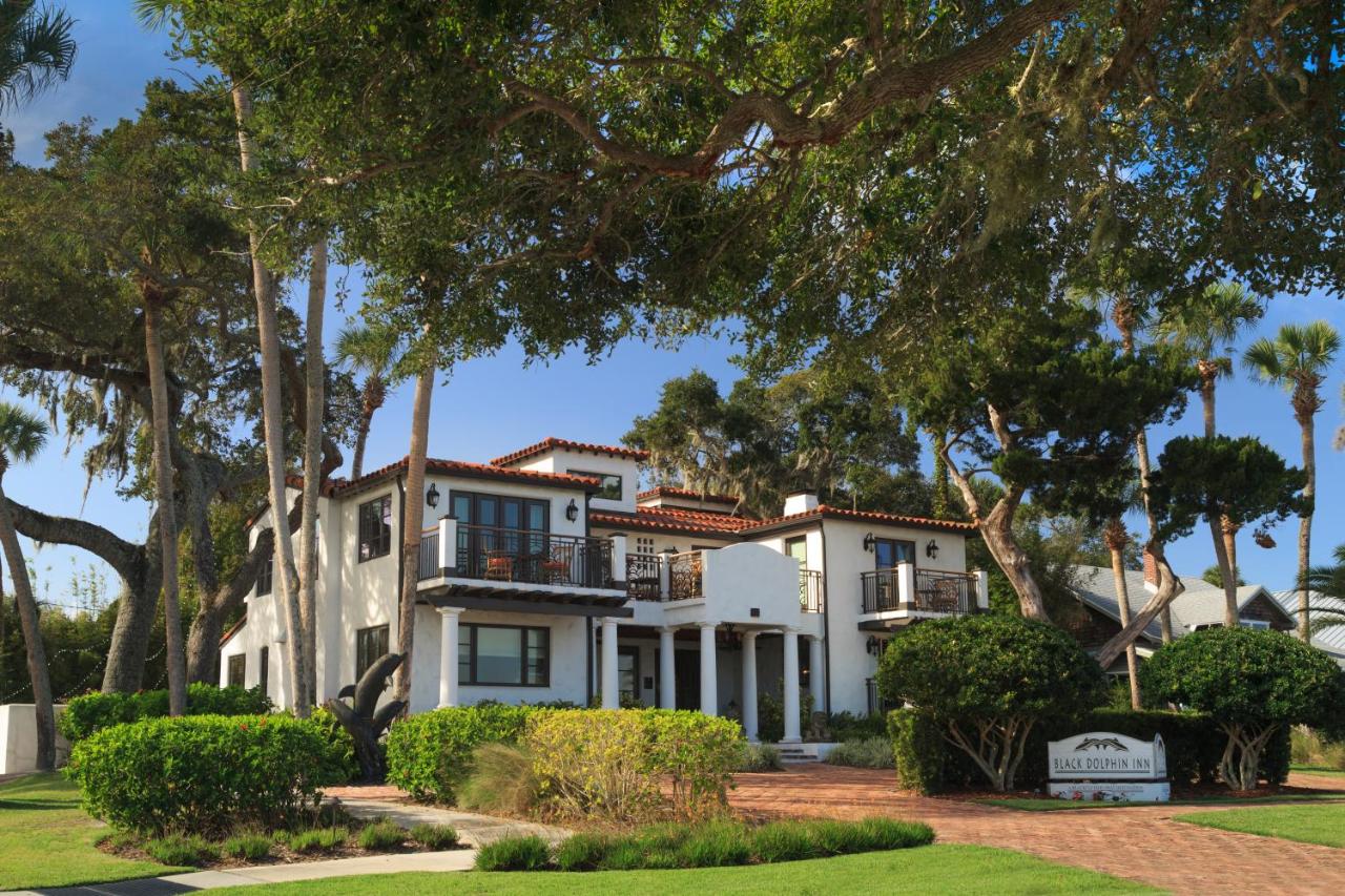 | Black Dolphin Inn