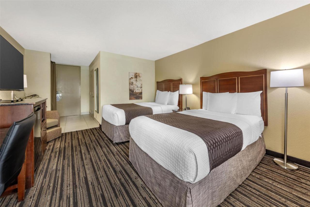 | Best Western Plus Windsor Inn