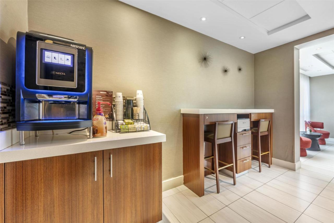 | Best Western Plus Windsor Inn