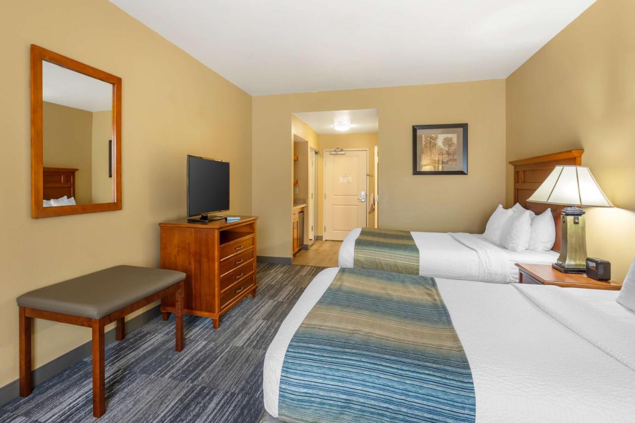 Queen Room with Two Queen Beds - Non Smoking at Best Western Plus University Park Inn & Suites