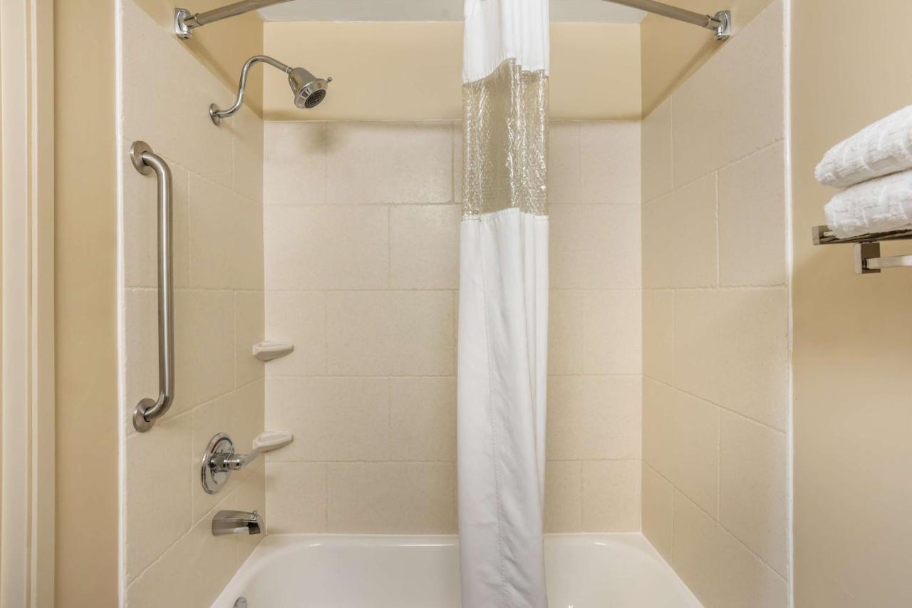  | Best Western Plus University Park Inn & Suites