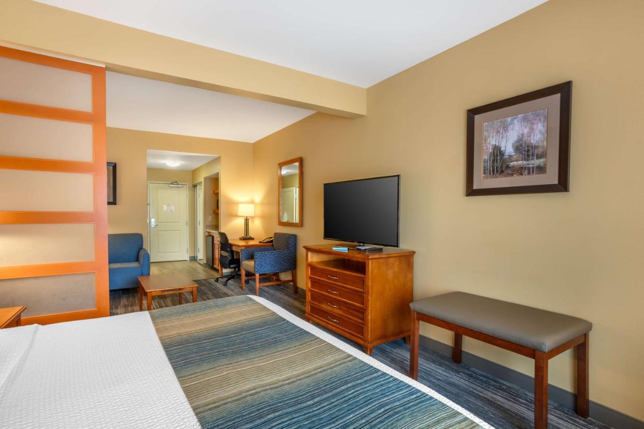  | Best Western Plus University Park Inn & Suites