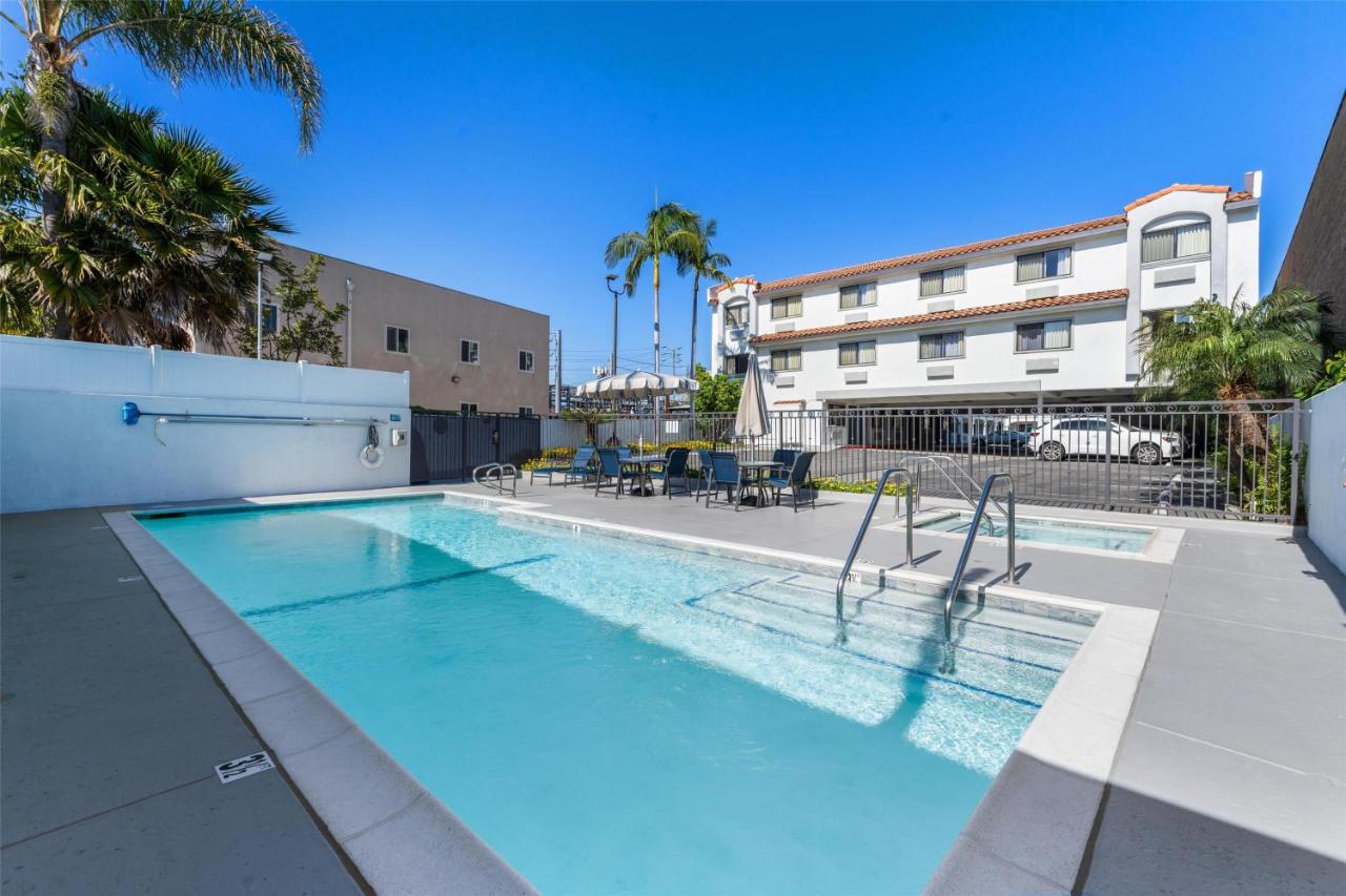  | Best Western Los Alamitos Inn & Suites