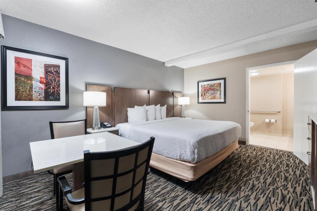  | Best Western Los Alamitos Inn & Suites