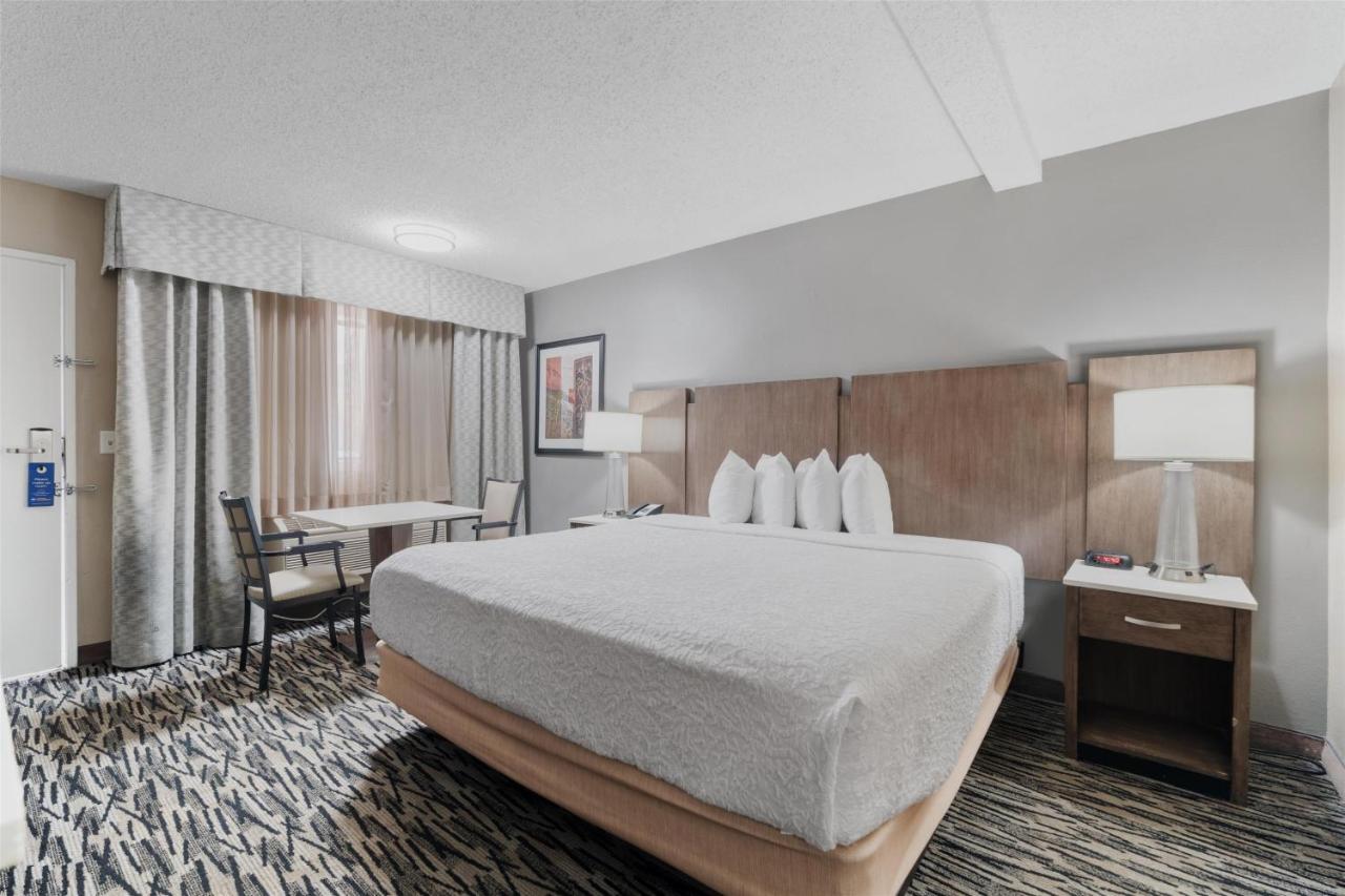  | Best Western Los Alamitos Inn & Suites