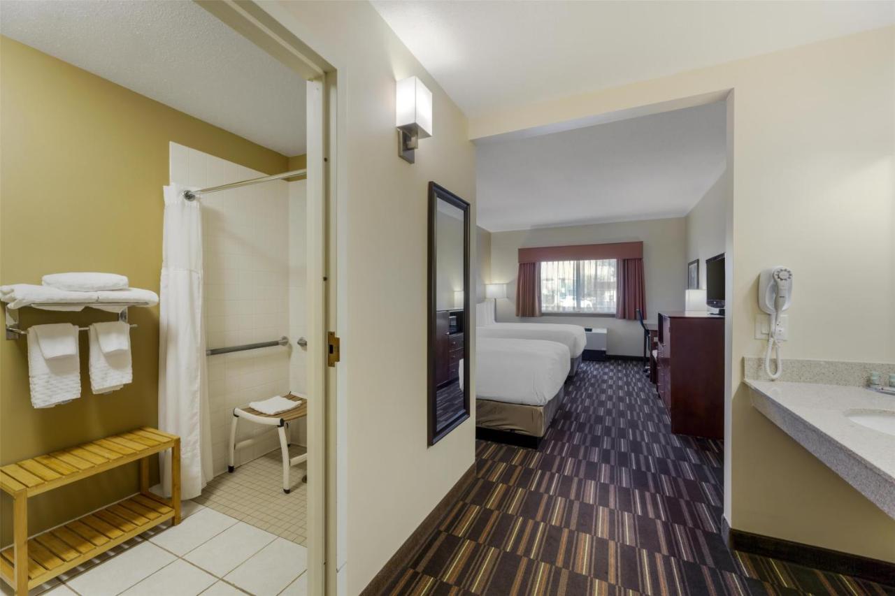 | Best Western Falcon Plaza