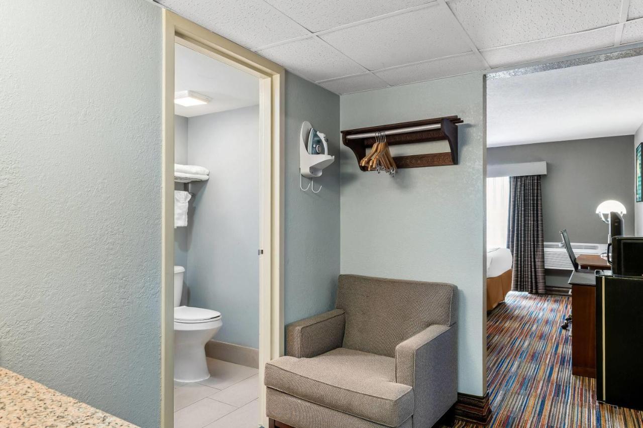 Deluxe Queen Room with Two Queen Beds - Non-Smoking at Travelodge by Wyndham Bloomington