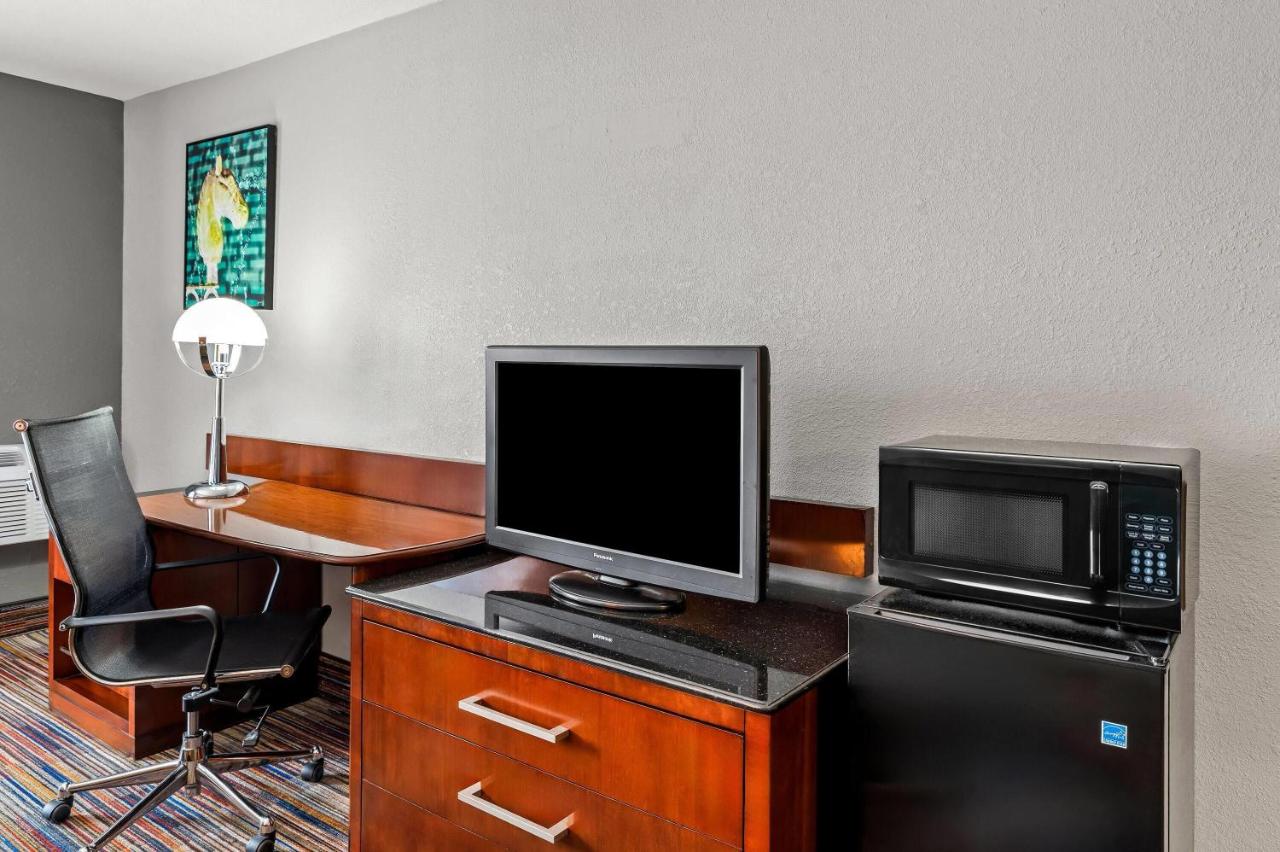 Deluxe Queen Room with Two Queen Beds - Non-Smoking at Travelodge by Wyndham Bloomington
