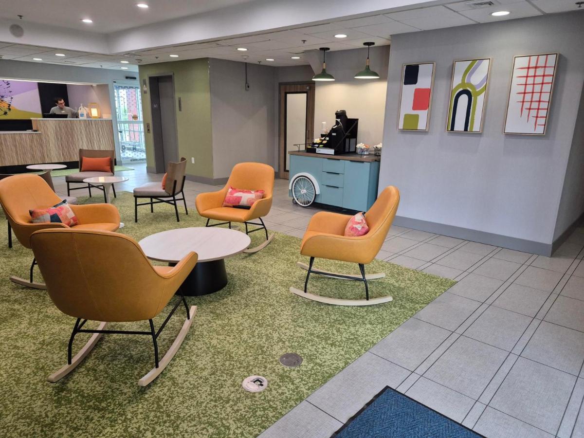 | Fairfield Inn & Suites by Marriott Lancaster