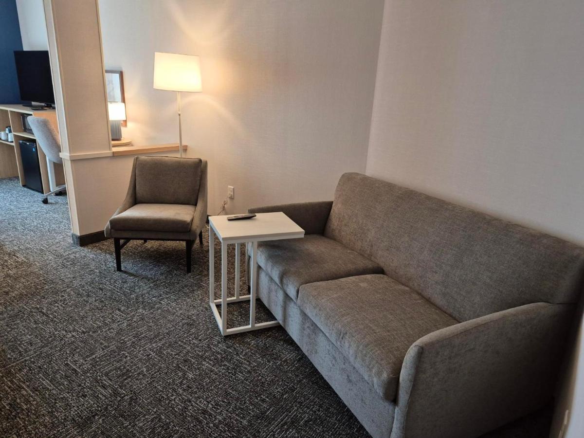 | Fairfield Inn & Suites by Marriott Lancaster