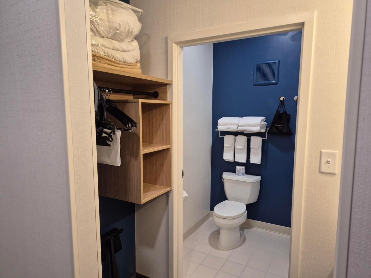 | Fairfield Inn & Suites by Marriott Lancaster