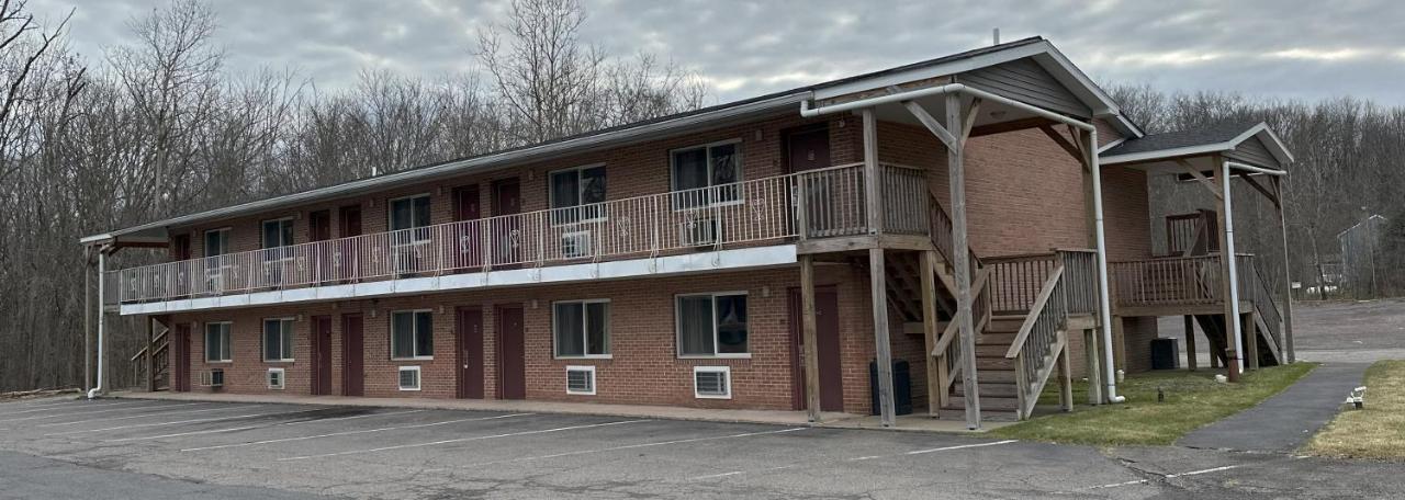 | Econo Lodge Drums