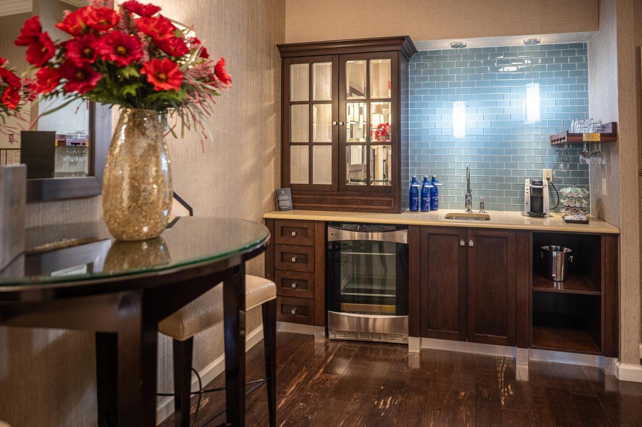 | The Inn At Fox Hollow Hotel