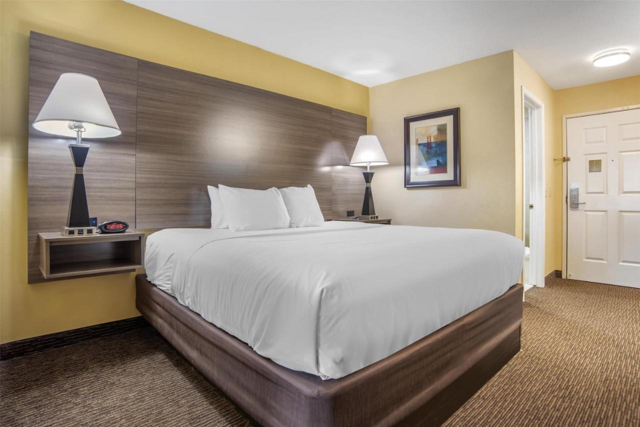 | Best Western Plus Bessemer