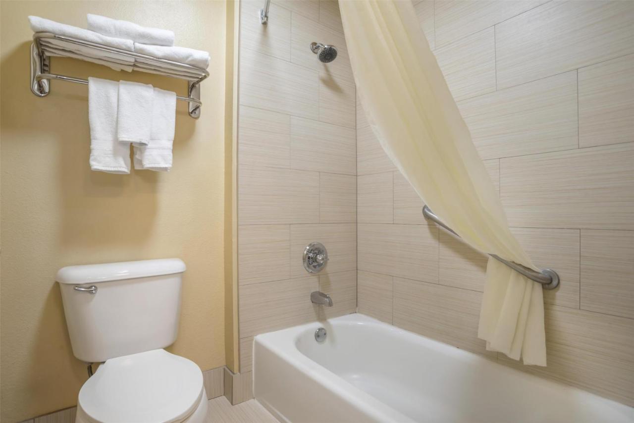 | Best Western Plus Bessemer