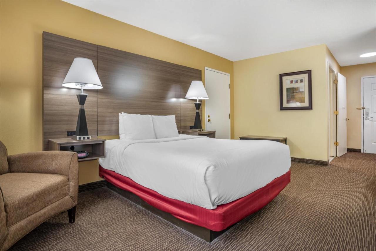 | Best Western Plus Bessemer